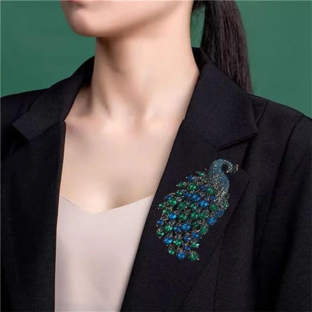Rhinestone Peacock Brooch Pin for Women Girls Fashion Exquisite Exaggerated